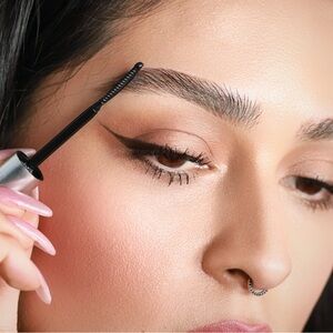 Melt cosmetics MAX HOLD BROW GEL clear